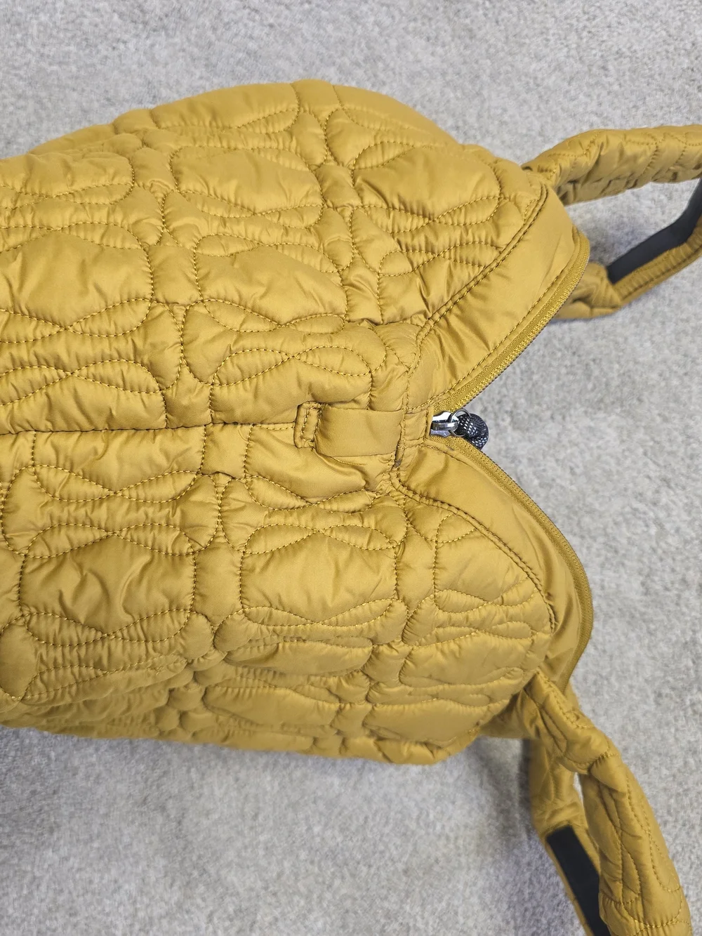 Lululemon Quilted Embrace Tote Bag 20L
